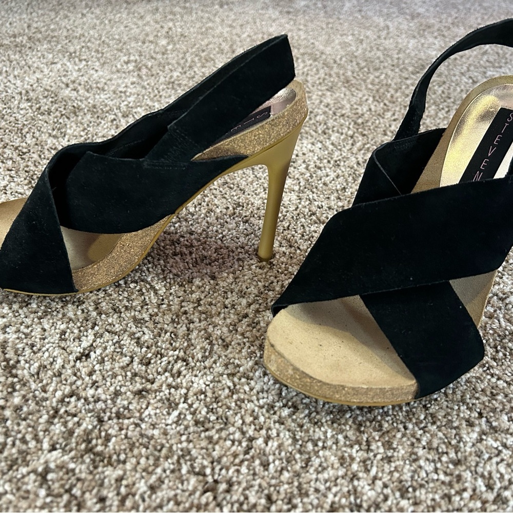Steve Madden size 8.5 Strappy Slingback - Picture 4 of 4